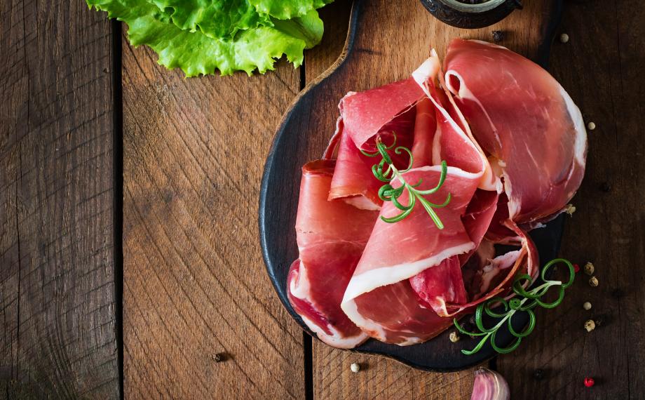 ECCELLENZE ALIMENTARI ITALIANE: PROSCIUTTO DI PARMA E PROSCIUTTO SAN DANIELE